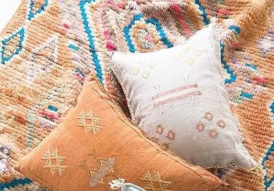 A Guide to Buying Authentic Moroccan Berber Pillows in the Heart of Morocco