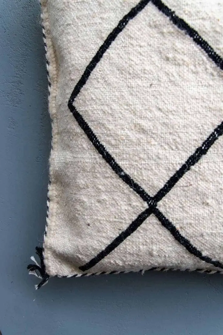 Black white Berber Zenafi Pillow