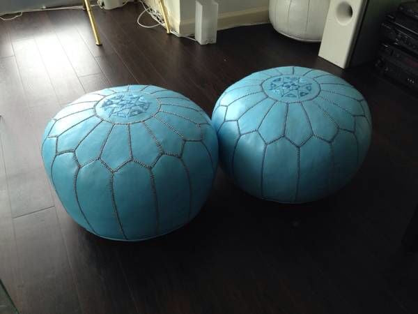 Pouf Marocain en Cuir Bleu Ciel