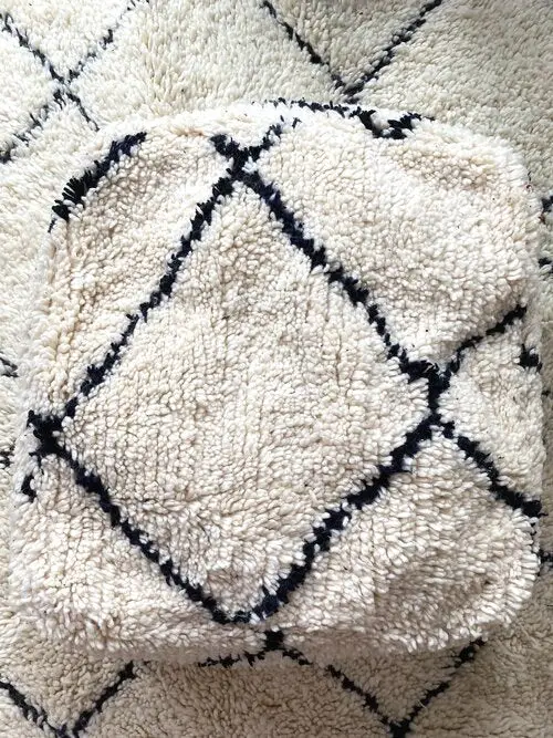 Moroccan Beni ourain Floor rug Pouf